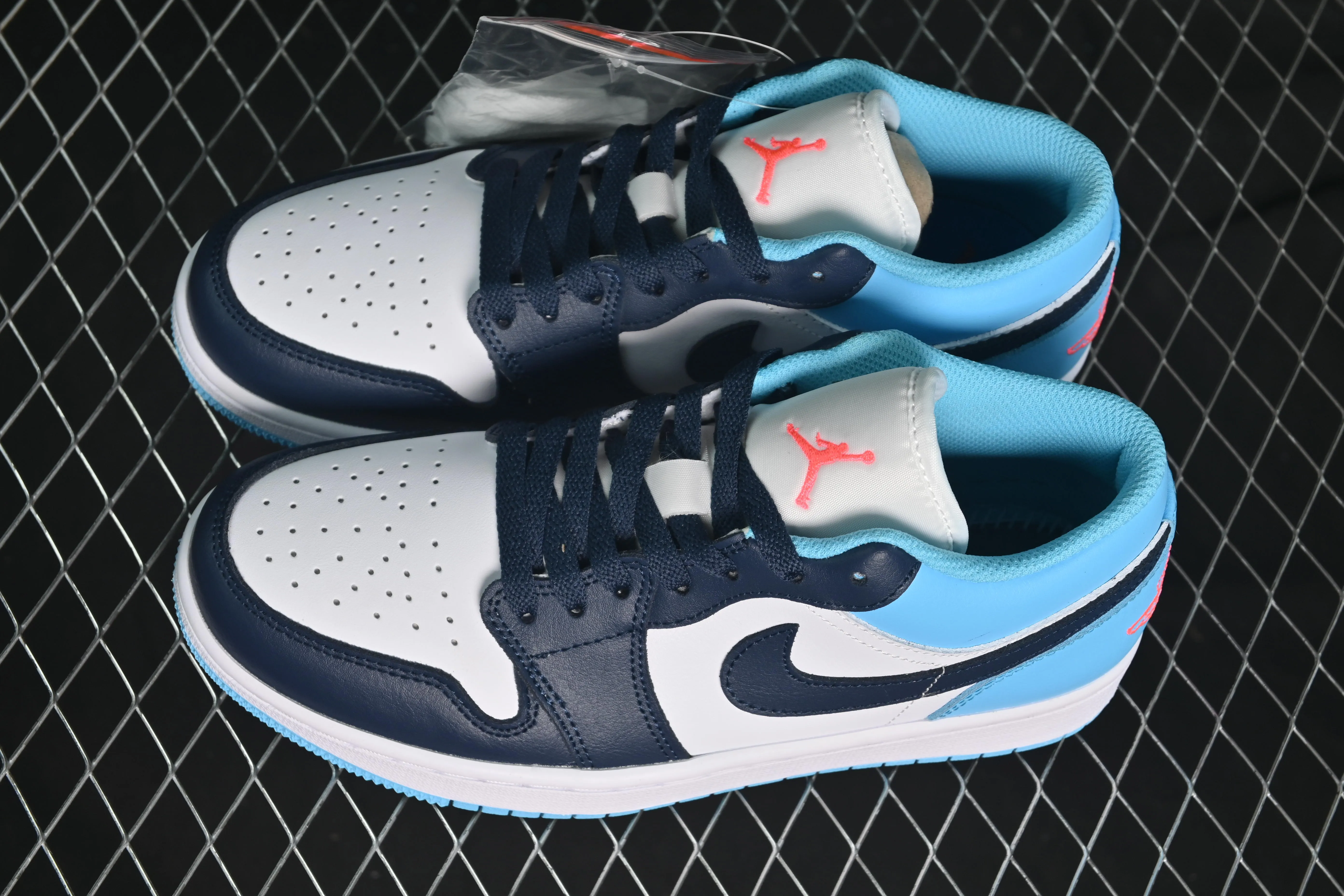 All categories Air Jordan Jordan series basketball shoes Air Jordan 1 Low Air Jordan 1 Low AJ1 Joe 1 blue white black hook low-top cultural casual sneakers 553558-149